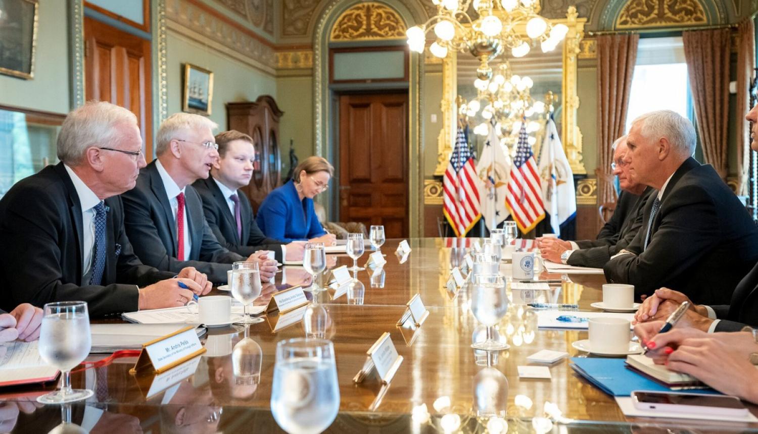 Kariņš: Pārliecība par ciešu un pozitīvu turpmāko Latvijas un ASV attiecību attīstību