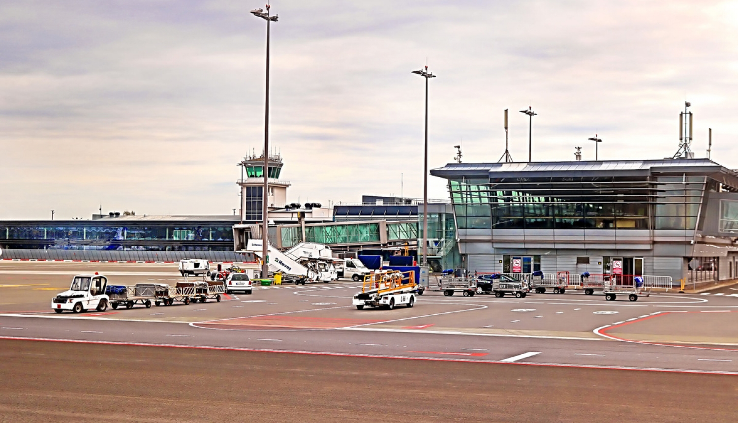 Valdība lemj par finansējuma piešķiršanu Rīgas, Liepājas un Ventspils lidostai